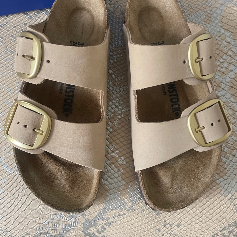 Birkenstock Big Buckle Sandals with Gold Accents - Picture 4 of 8